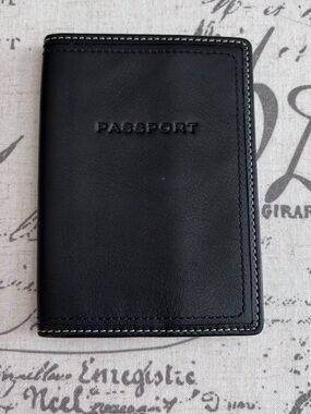 COACH Black Leather Passport Holder - Embossed 'PASSPORT'